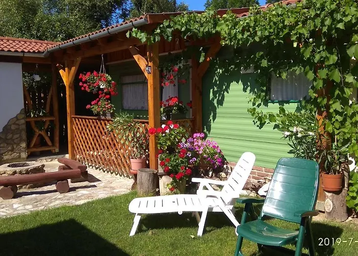 Relax Nyaralóudvar Nyaraló Szilvásvárad